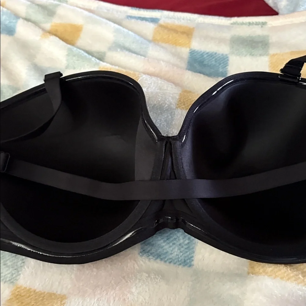 NWT-42DD Black T-Shirt Bra Full Coverage 4 Hooks Wide Straps & Extra backstrap